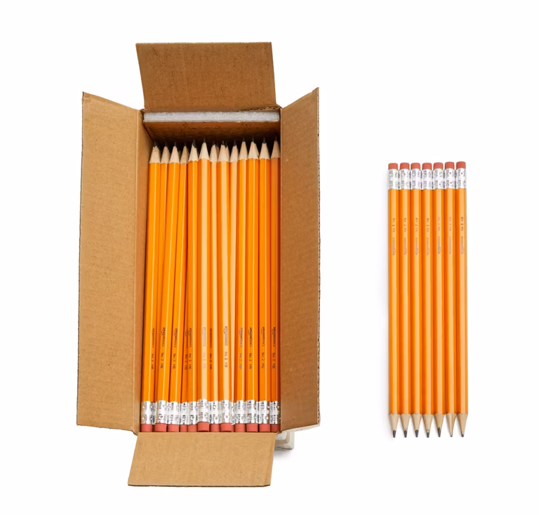 Amazon Basics - Lápices Numero 2 con carcasa de madera, preafilados, caja a granel de punta HB, 150 unidades, amarillo