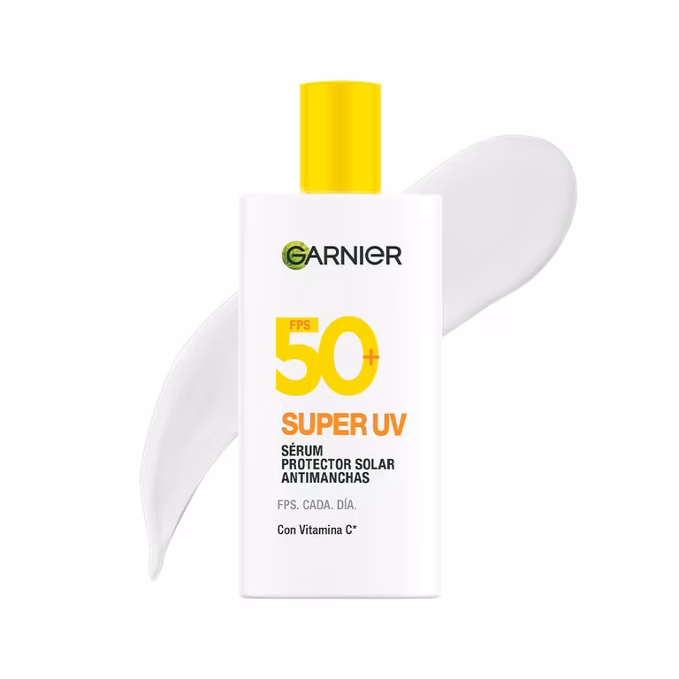Amazon: Garnier Protector Solar FPS 50 Vitamina C 40 ML (con planea y ahorra)