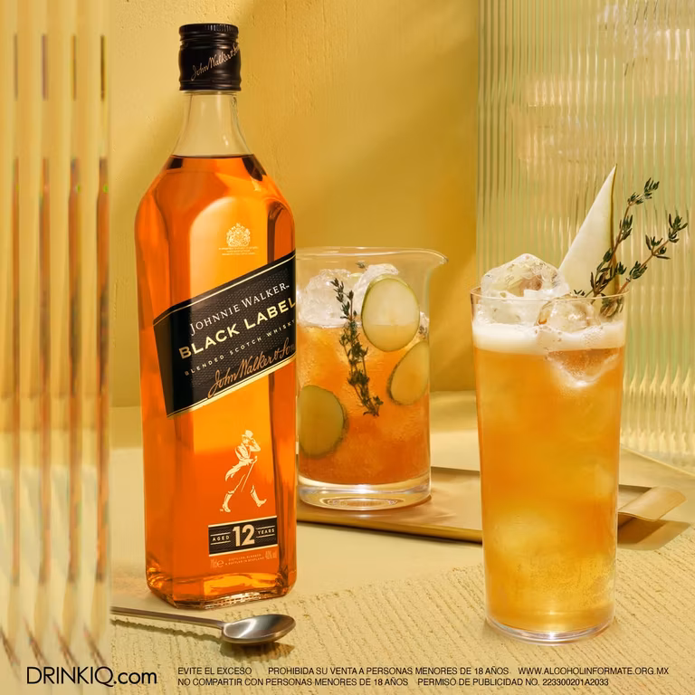 AMAZON: Johnnie Walker, Black Label, 750ml, Sabor Dulce y Ahumado