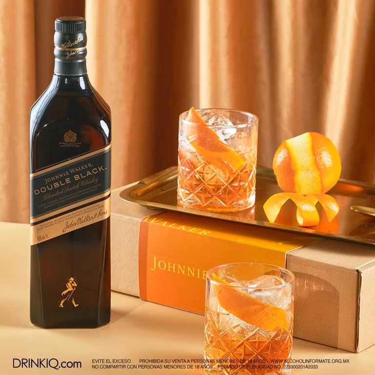 AMAZON: Johnnie Walker, Double Black Blended Scotch, 750 ml, Whisky Escocés, Intenso, Ahumado y Fresco