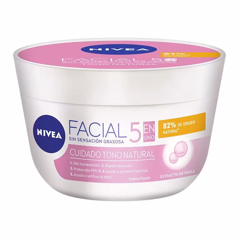 Amazon: NIVEA Crema Facial Hidratante Aclarante 5 En 1 Aclarado Natural (200 ml) 24 horas de humectación sin sensación grasosa con FPS 15