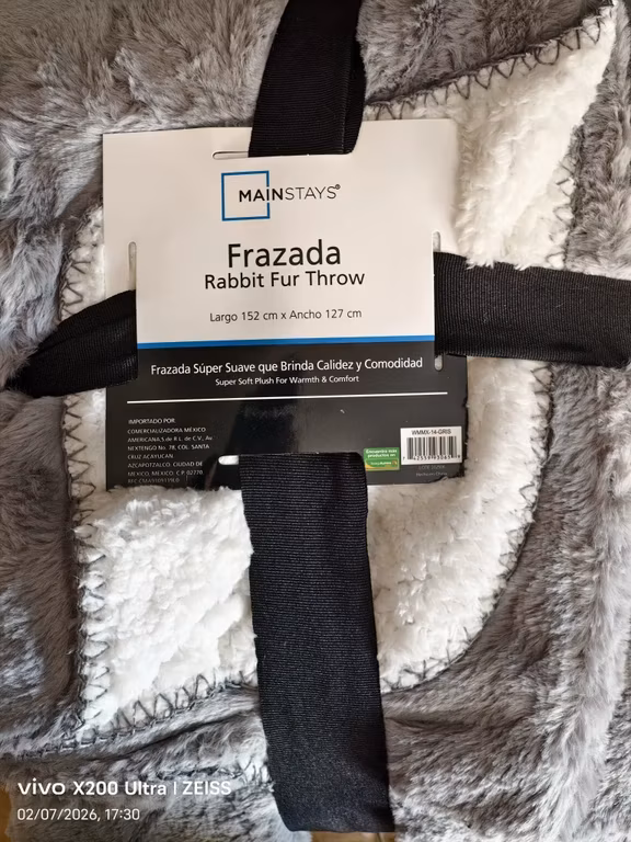 Bodega Aurrera: Frazada rabbit fur throw color gris