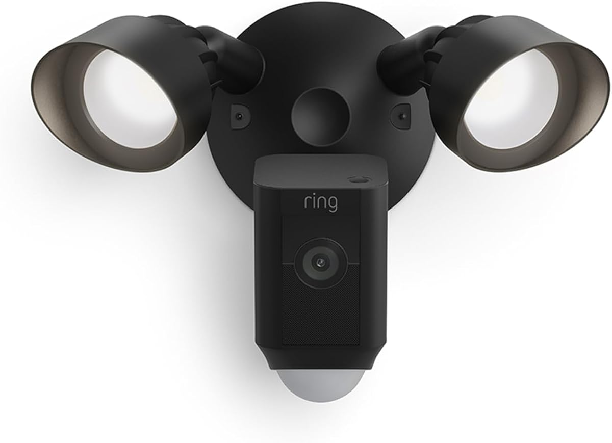Cámara con reflector cableada Ring Plus (Floodlight Cam Wired Plus), con video de alta definición de 1080p activado por movimiento - Negra
