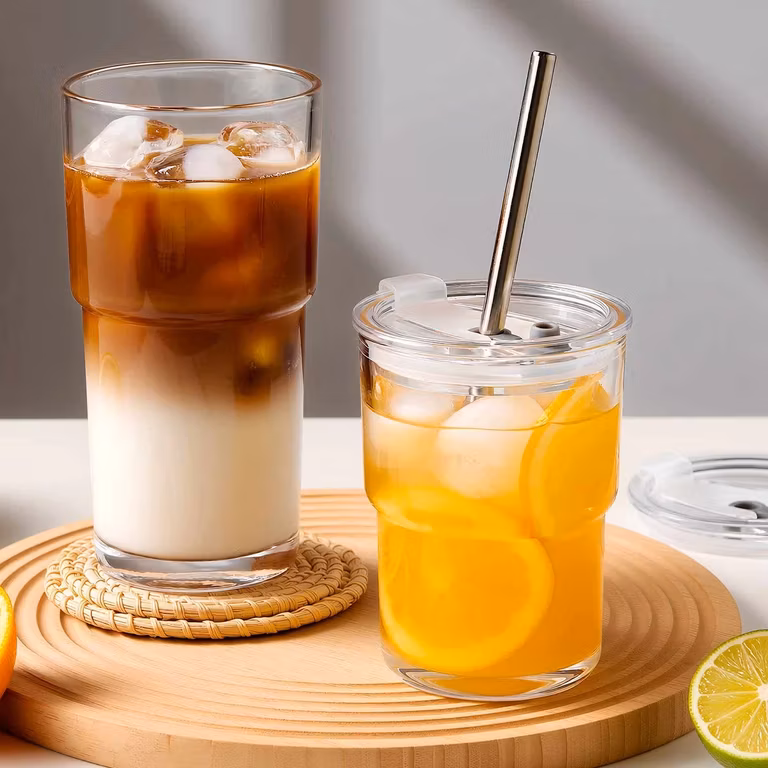 Costco: 8 vasos de cristal para café con tapa y popote (menos de $50 c/u)